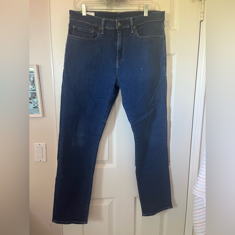 gap denim men’s dark wash slim leg denim jeans